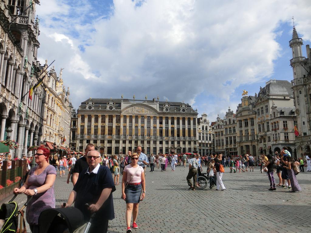 ホテル アビエーション Saint-Gilles エクステリア 写真