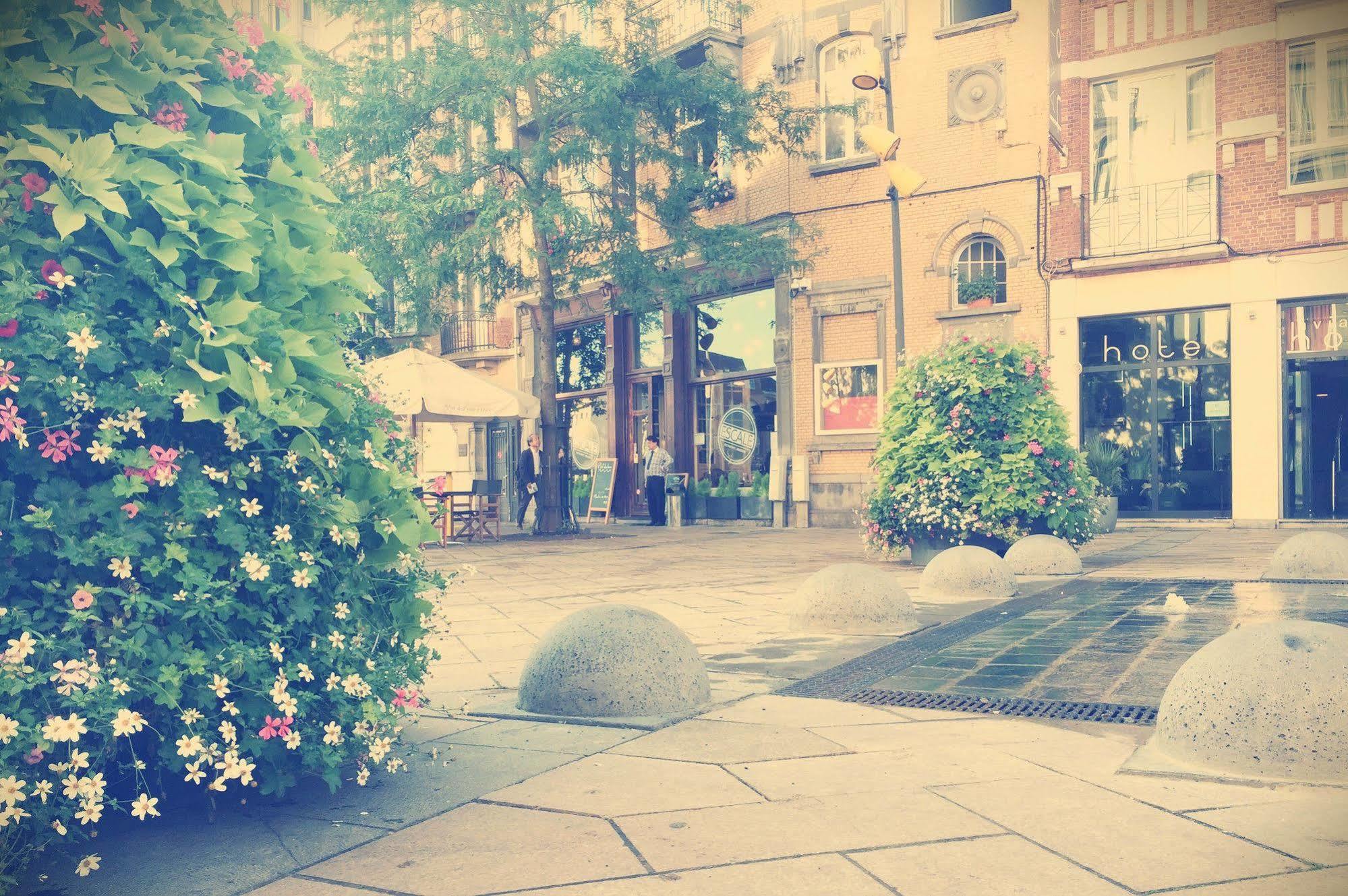 ホテル アビエーション Saint-Gilles エクステリア 写真