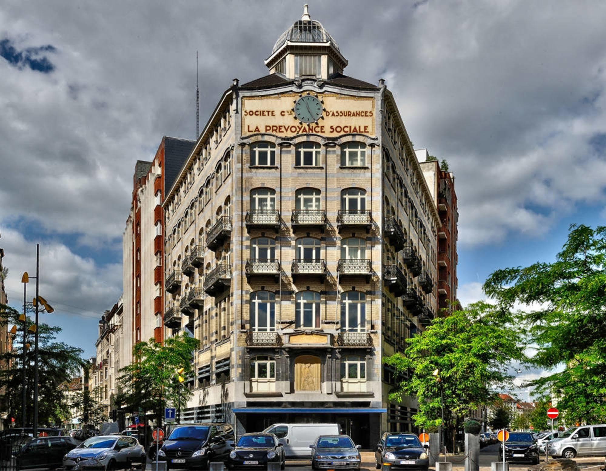 ホテル アビエーション Saint-Gilles エクステリア 写真