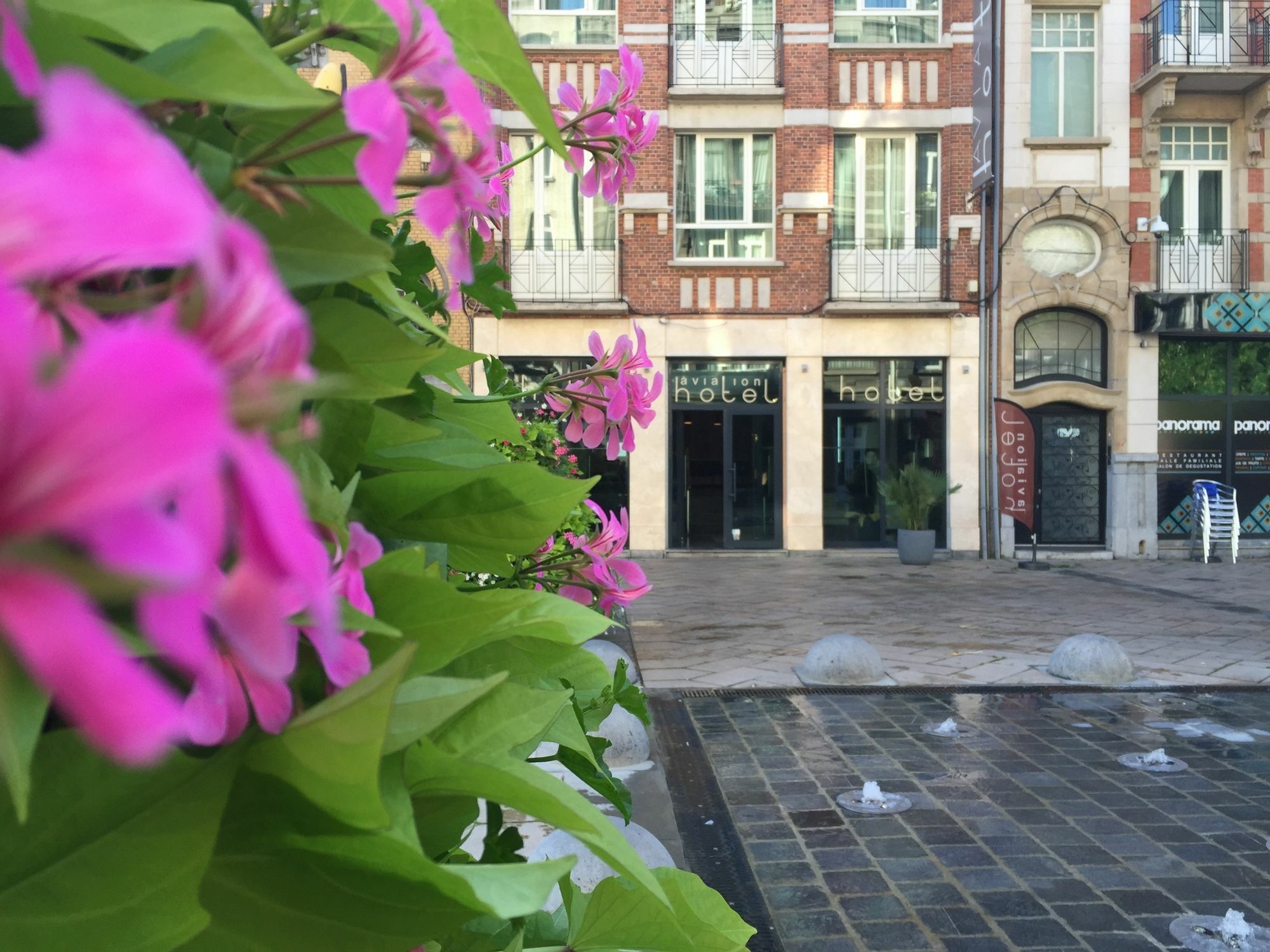 ホテル アビエーション Saint-Gilles エクステリア 写真